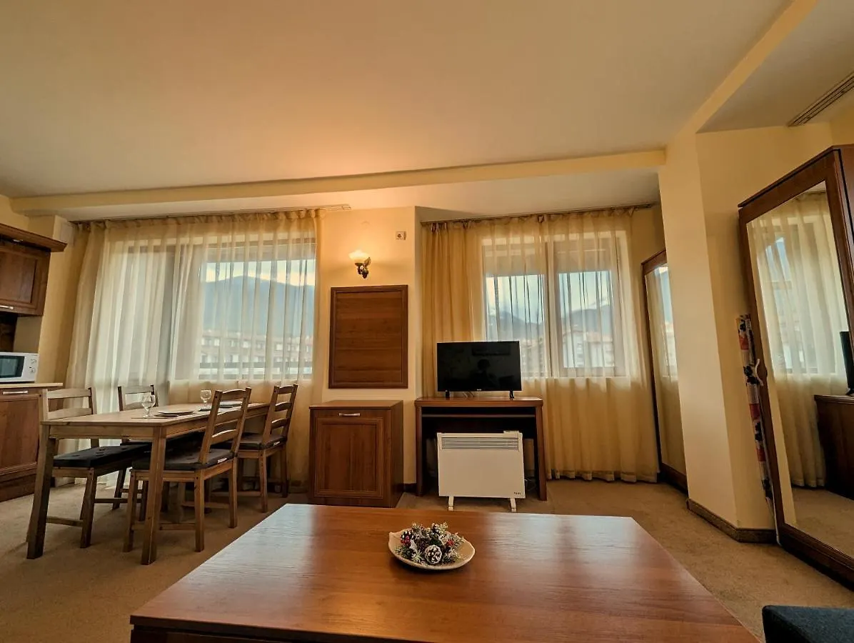 Great View Apartment Near Gondola Bansko Bulgaria